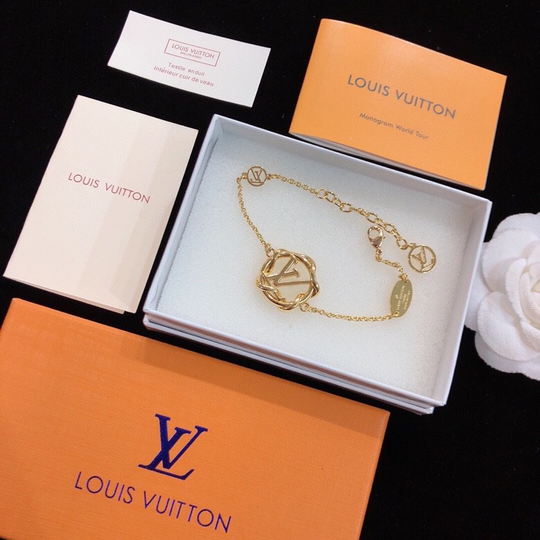 Louis Vuitton Necklaces